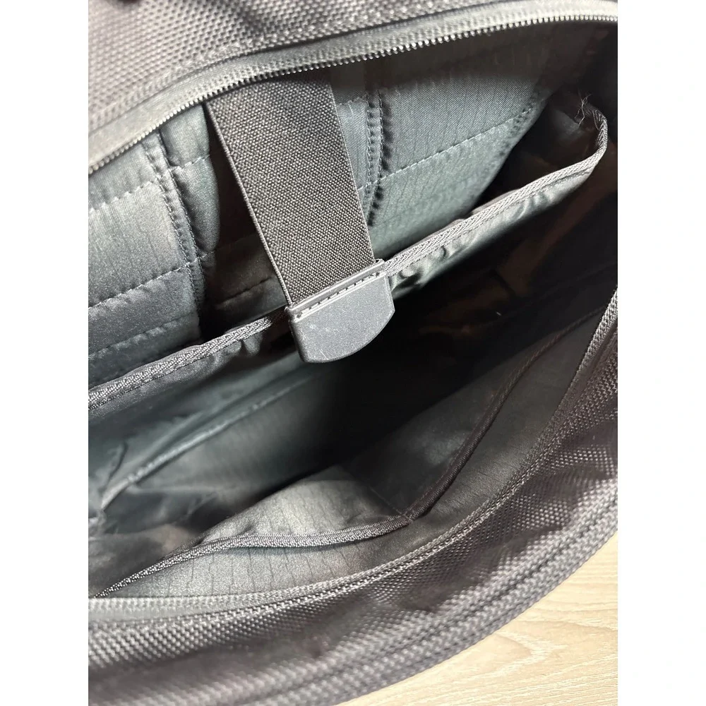 Tumi T-Tech Essential Gear Convertible Backpack Laptop Messenger Bag 67189D